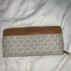 Michael Kors wallet